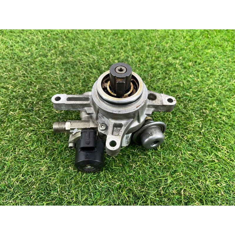 ТНВД (топливная система) PORSCHE CAYENNE 958 2012 4.8 94811031524