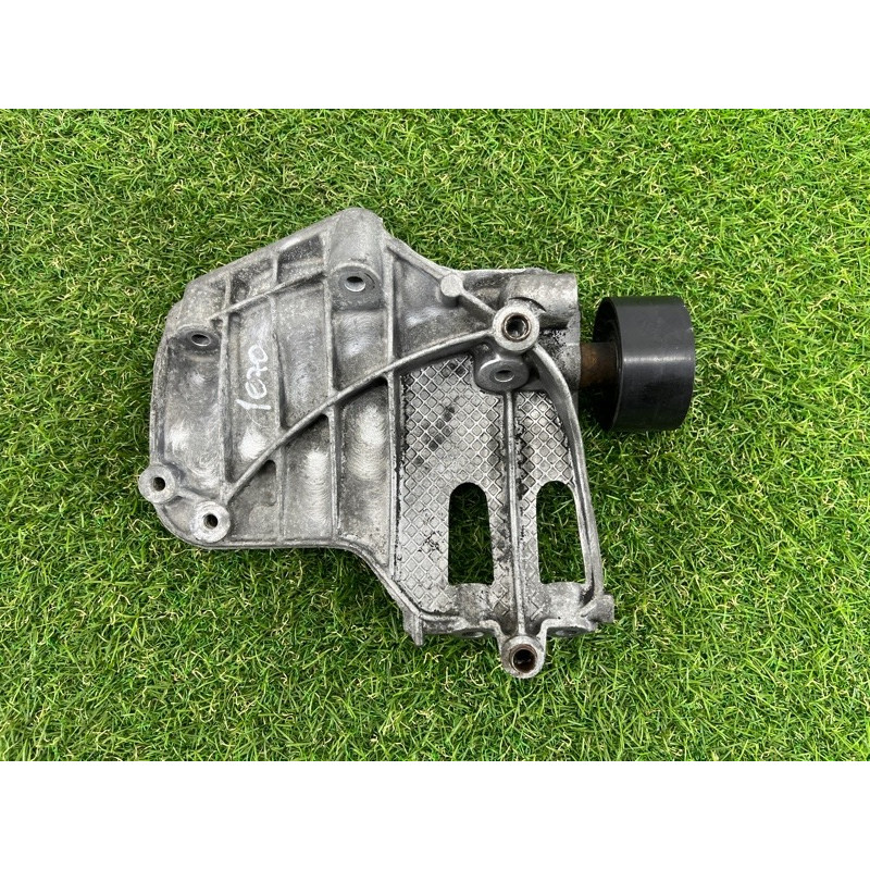 Кронштейн компрессора кондиционера (кронштейны двигателя) BMW X5 E70 2012 3.0 N55 64557585167