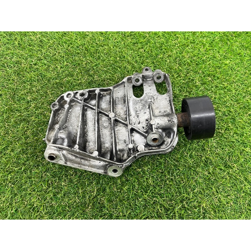 Кронштейн компрессора кондиционера (кронштейны двигателя) BMW X5 E70 2012 3.0 N55 64557585167