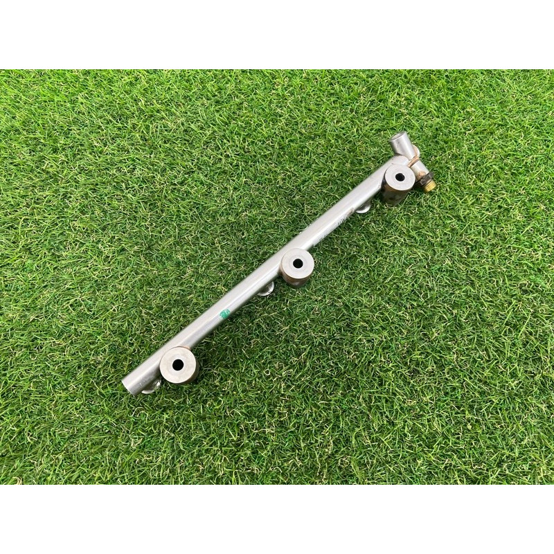 Топливная рампа (топливная система) PORSCHE CAYENNE 958 2013 3.6 95811011620