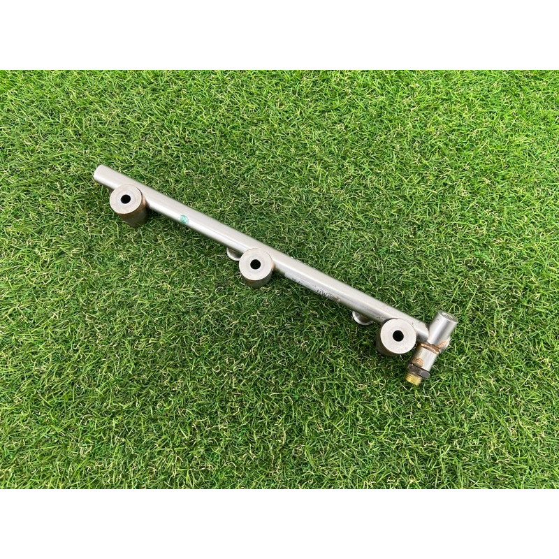 Топливная рампа (топливная система) PORSCHE CAYENNE 958 2013 3.6 95811011620