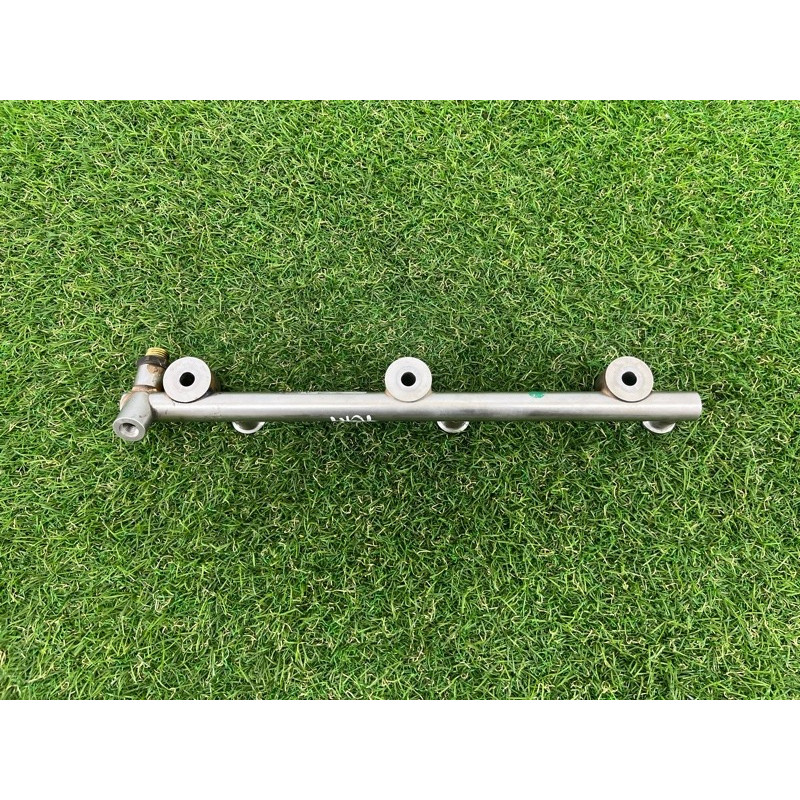 Топливная рампа (топливная система) PORSCHE CAYENNE 958 2013 3.6 95811011620