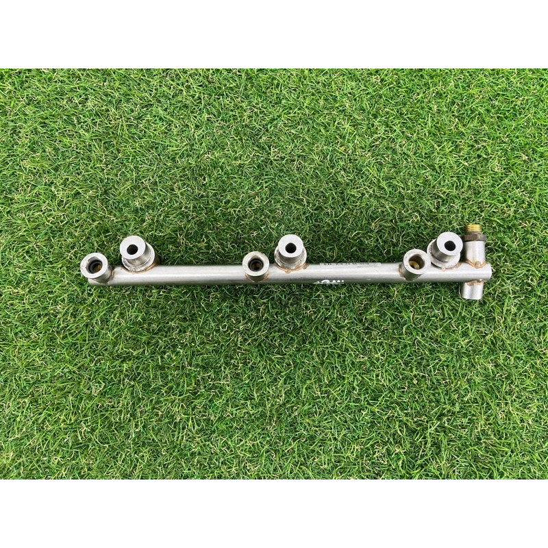 Топливная рампа (топливная система) PORSCHE CAYENNE 958 2013 3.6 95811011620