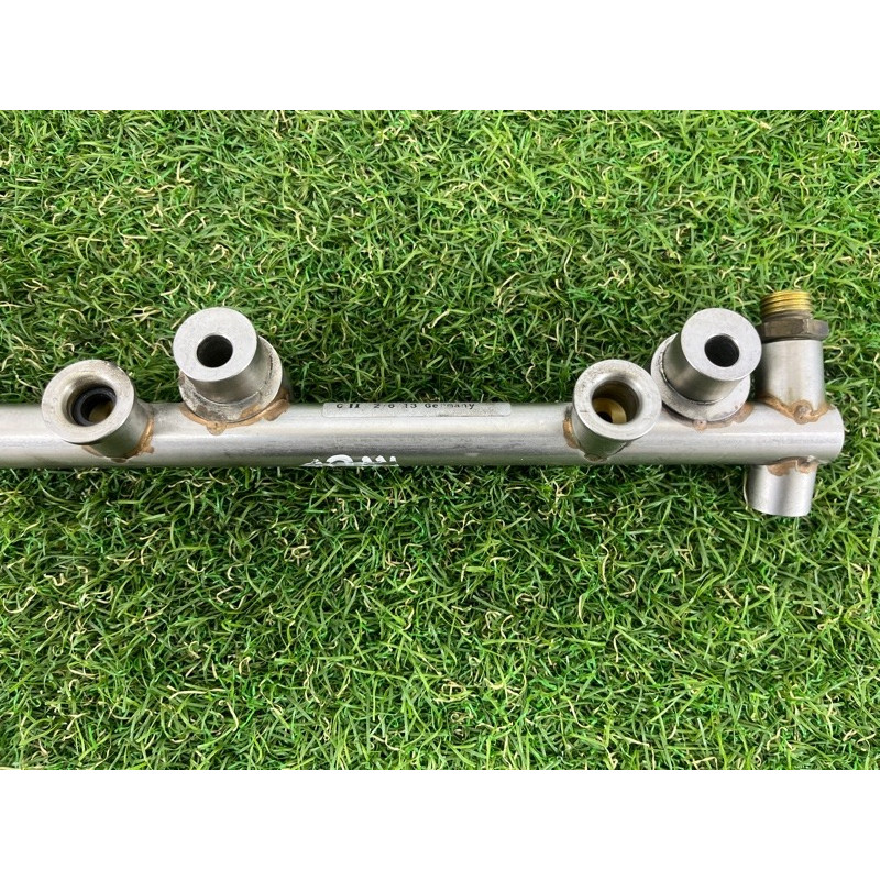 Топливная рампа (топливная система) PORSCHE CAYENNE 958 2013 3.6 95811011620