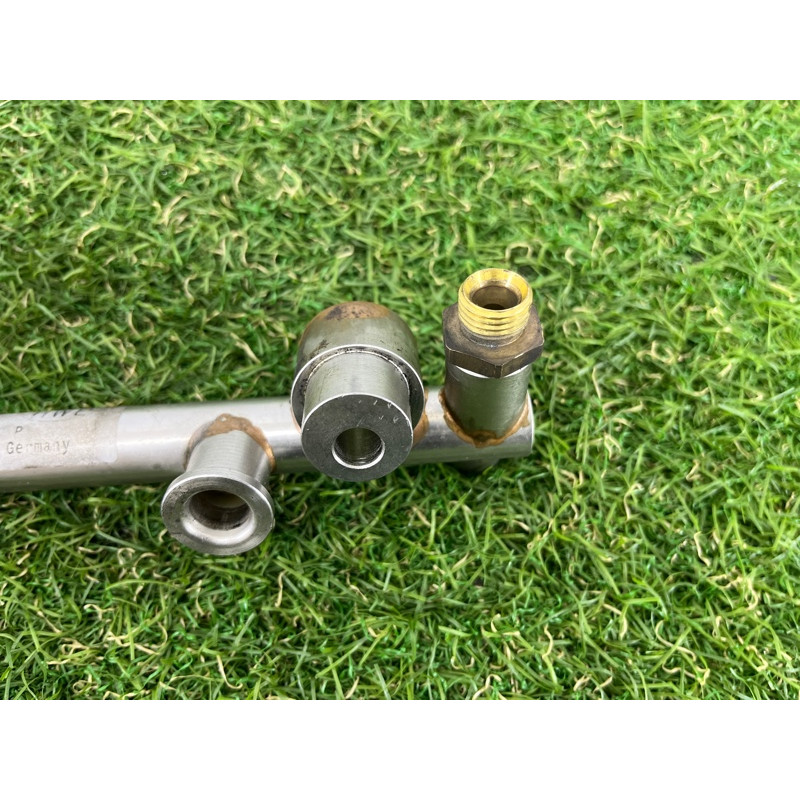 Топливная рампа (топливная система) PORSCHE CAYENNE 958 2013 3.6 95811011620