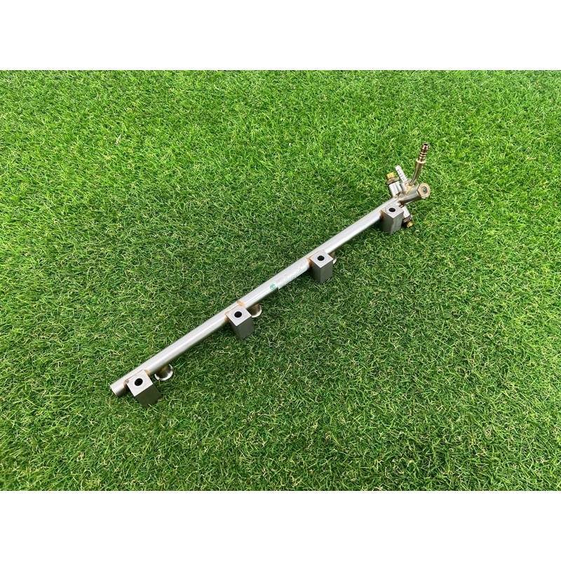 Топливная рампа (топливная система) PORSCHE CAYENNE 958 2013 3.6 95811011520