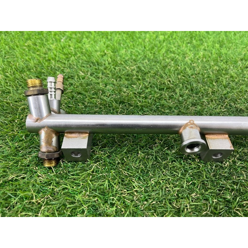 Топливная рампа (топливная система) PORSCHE CAYENNE 958 2013 3.6 95811011520