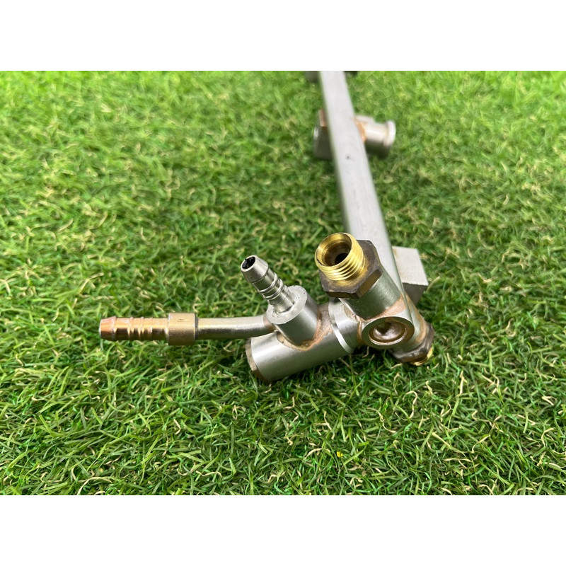 Топливная рампа (топливная система) PORSCHE CAYENNE 958 2013 3.6 95811011520