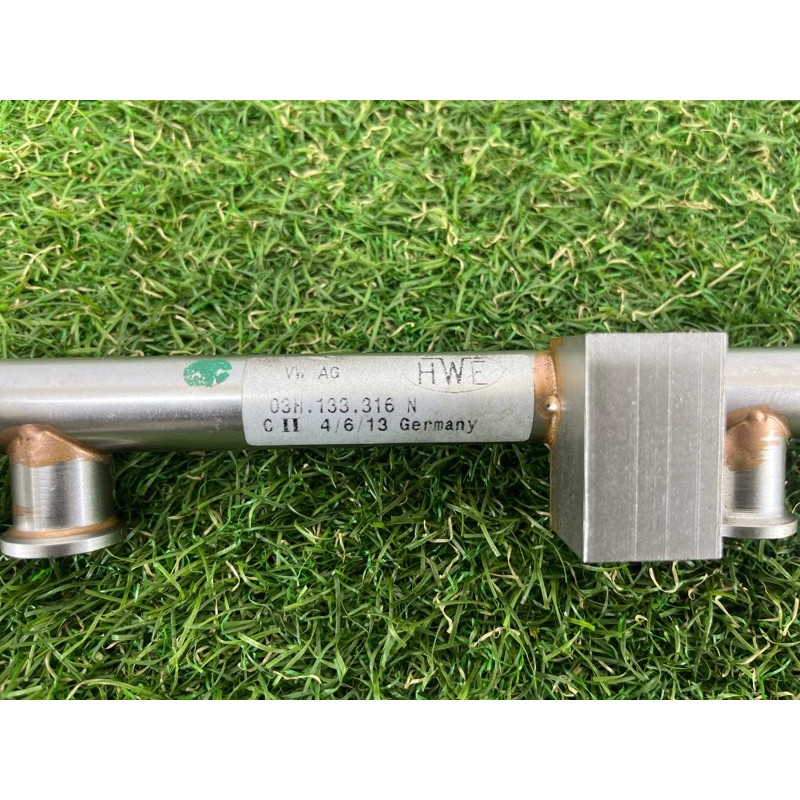 Топливная рампа (топливная система) PORSCHE CAYENNE 958 2013 3.6 95811011520