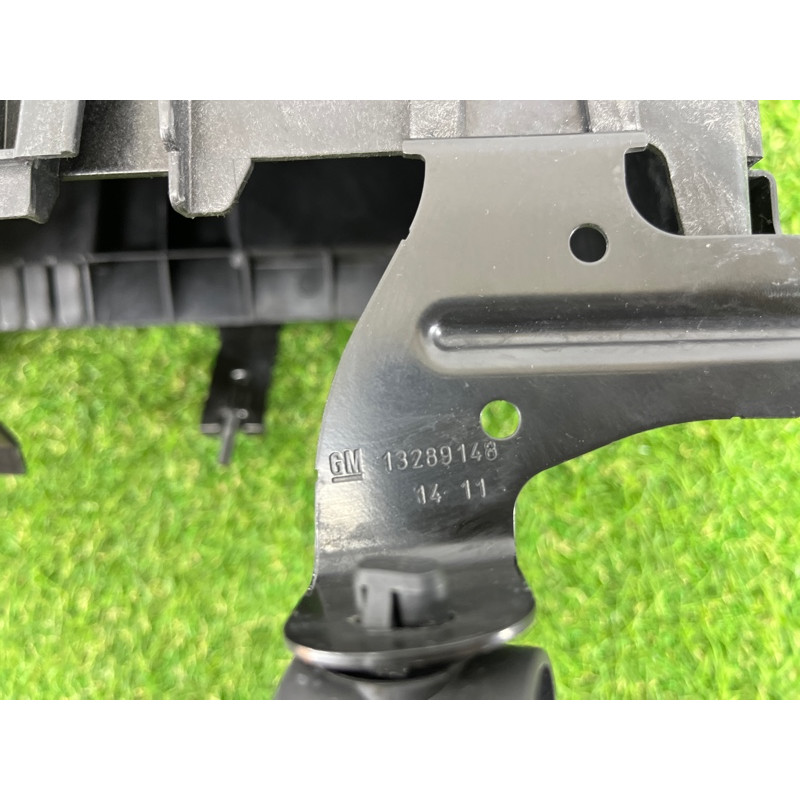 Площадка аккумулятора (кузов и элементы) CHEVROLET Cruze J300 2011 1.4 13354419