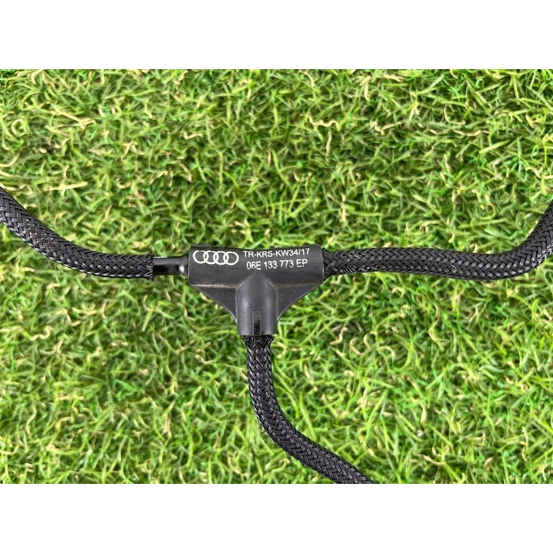 Вакуумная трубка (двигатель и элементы) AUDI Q7 4M 2018 3.0 TFSi 06E133773EP