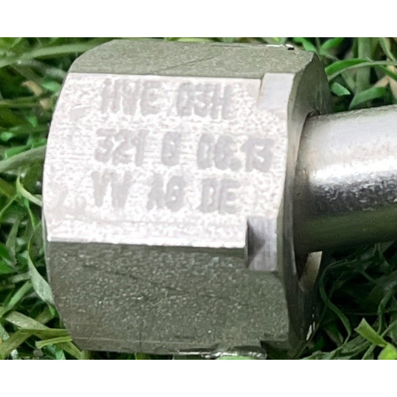 Трубка топливная (топливная система) PORSCHE CAYENNE 958 2013 3.6 95811012600