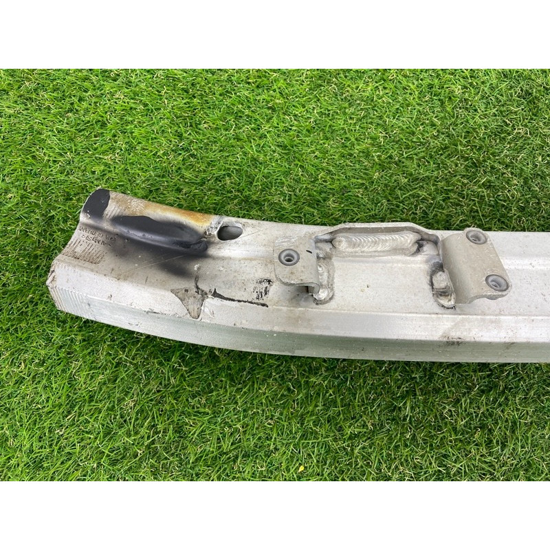 Усилитель бампера (наружные элементы кузова) AUDI Q7 4L 2007 3.6 4L0807113A