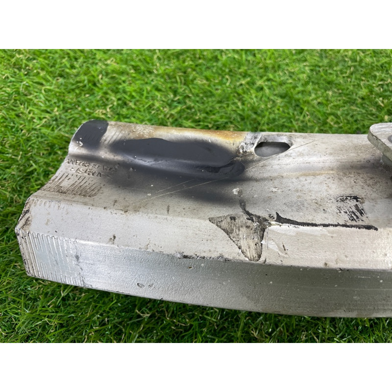 Усилитель бампера (наружные элементы кузова) AUDI Q7 4L 2007 3.6 4L0807113A