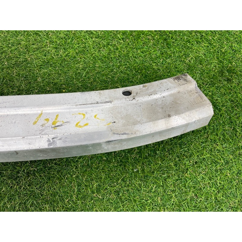 Усилитель бампера (наружные элементы кузова) AUDI Q7 4L 2007 3.6 4L0807113A