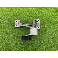 Кронштейн генератора