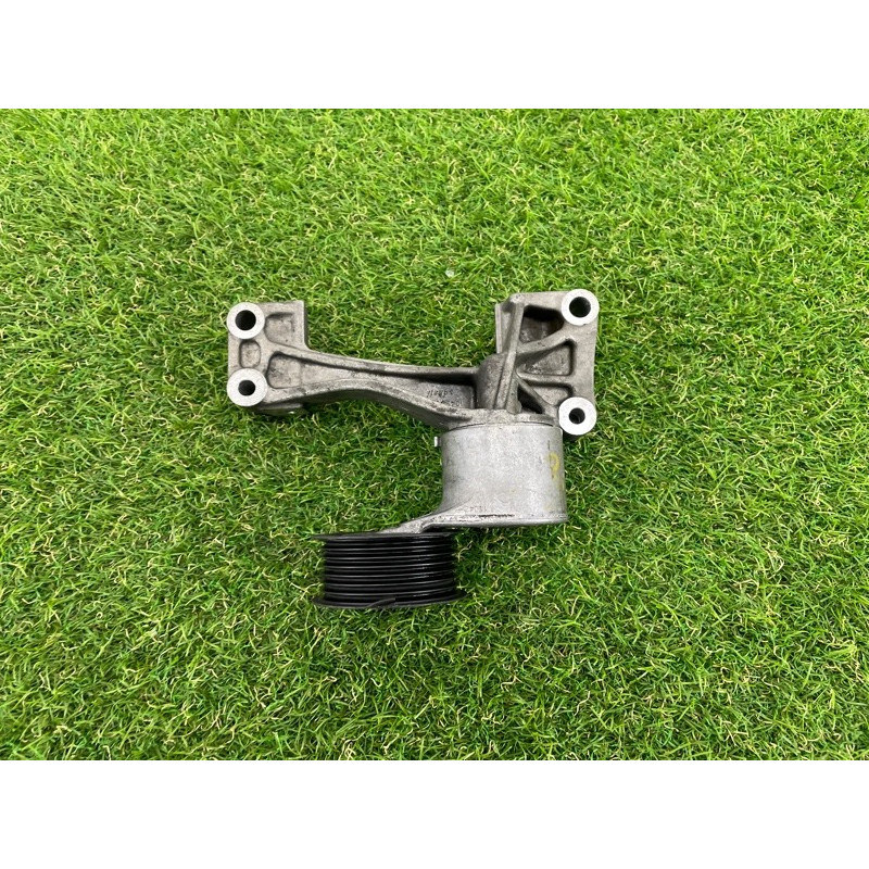 Кронштейн генератора (кронштейны двигателя) AUDI Q7 4L 2014 3.0 TFSi CTWB 06E903143H