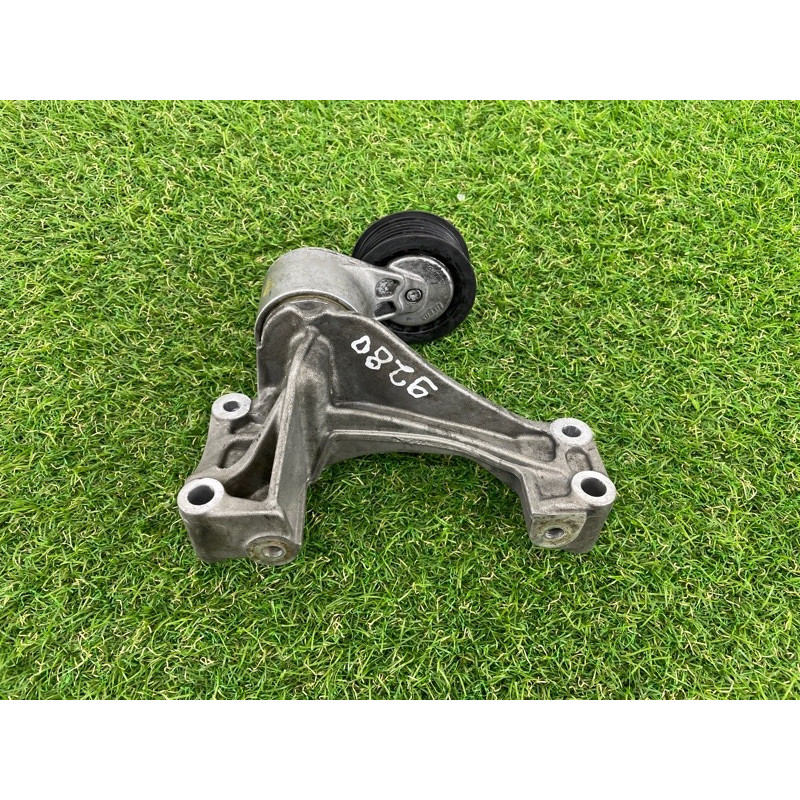 Кронштейн генератора (кронштейны двигателя) AUDI Q7 4L 2014 3.0 TFSi CTWB 06E903143H