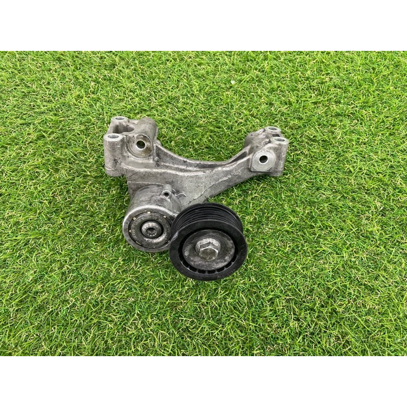 Кронштейн генератора (кронштейны двигателя) AUDI Q7 4L 2014 3.0 TFSi CTWB 06E903143H