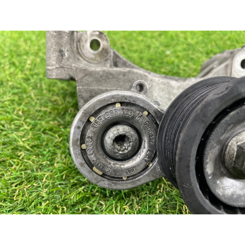 Кронштейн генератора (кронштейны двигателя) AUDI Q7 4L 2014 3.0 TFSi CTWB 06E903143H