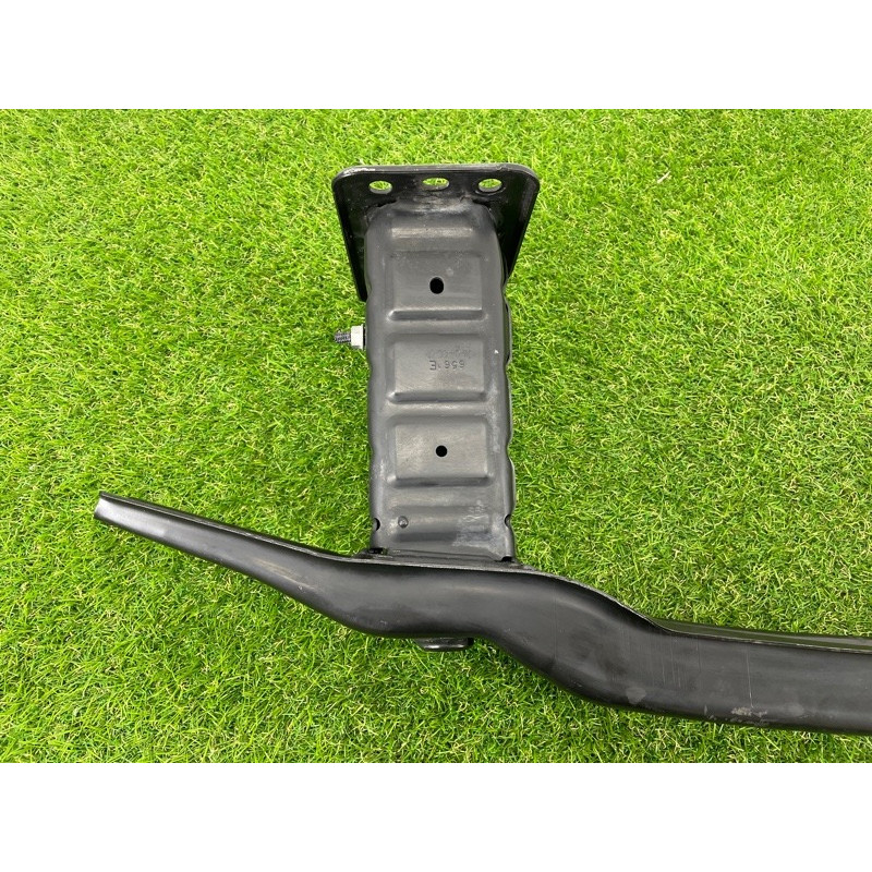 Усилитель бампера (наружные элементы кузова) BMW X5 E70 2008 4.8 N62/TU 51117165458