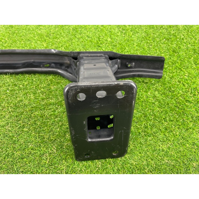 Усилитель бампера (наружные элементы кузова) BMW X5 E70 2008 4.8 N62/TU 51117165458