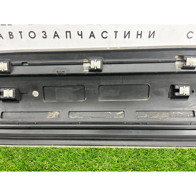 Накладка двери внешняя (кузов и элементы) Volkswagen Touareg NF 2011 3.6 7P6854940HGRU