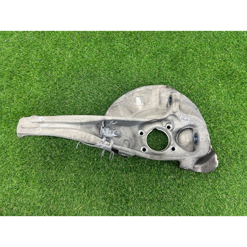 Поворотний кулак (підвіска) PORSCHE CAYENNE 958 2013 3.6 95834115600