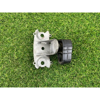 Кронштейн глушника