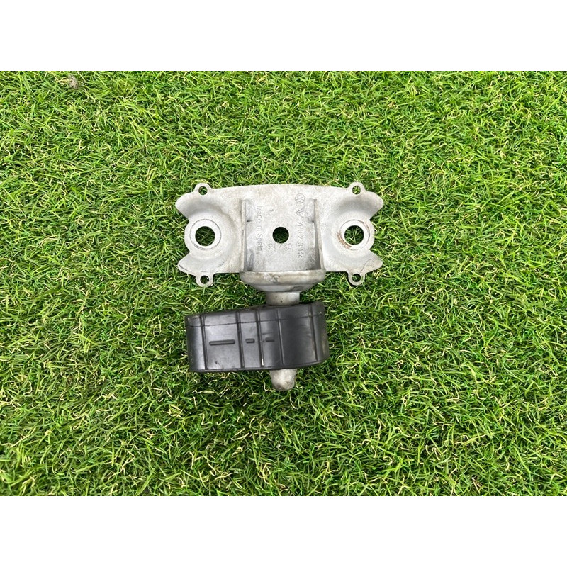 Кронштейн глушителя (выпускная система) PORSCHE CAYENNE 958 2013 3.6 95811115000