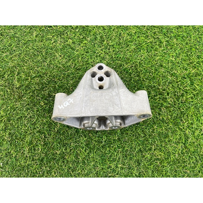 Кронштейн раздатки (трансмиссия) AUDI Q7 4L 2014 3.0 TFSi CTWB 7L0399649E