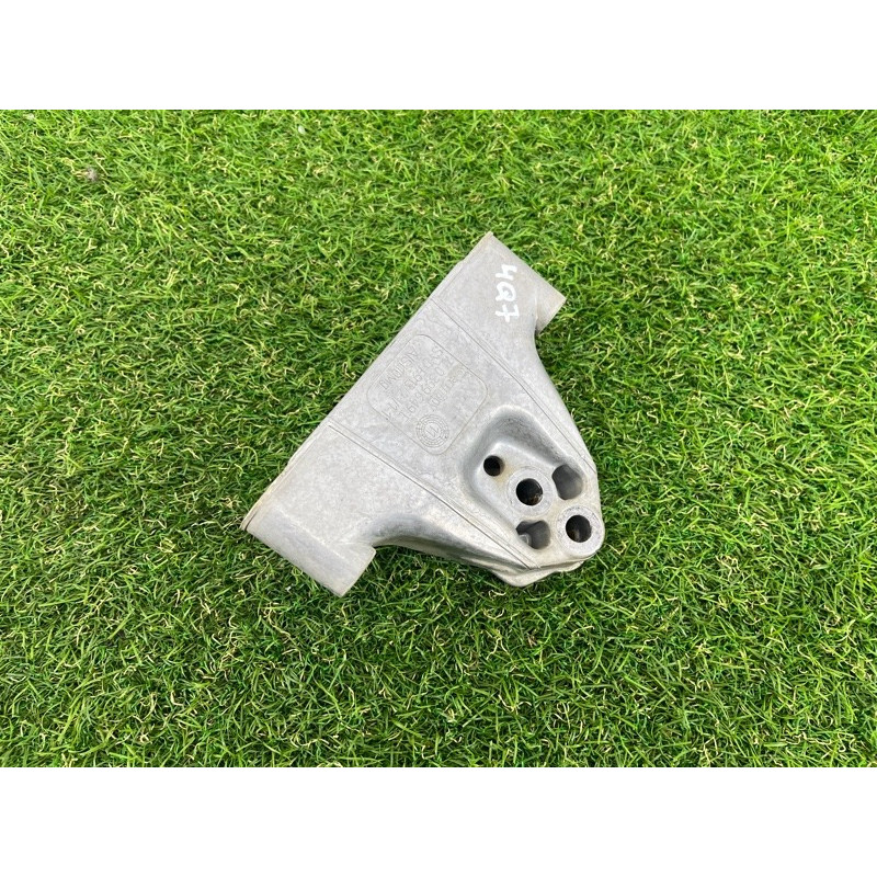 Кронштейн раздатки (трансмиссия) AUDI Q7 4L 2014 3.0 TFSi CTWB 7L0399649E