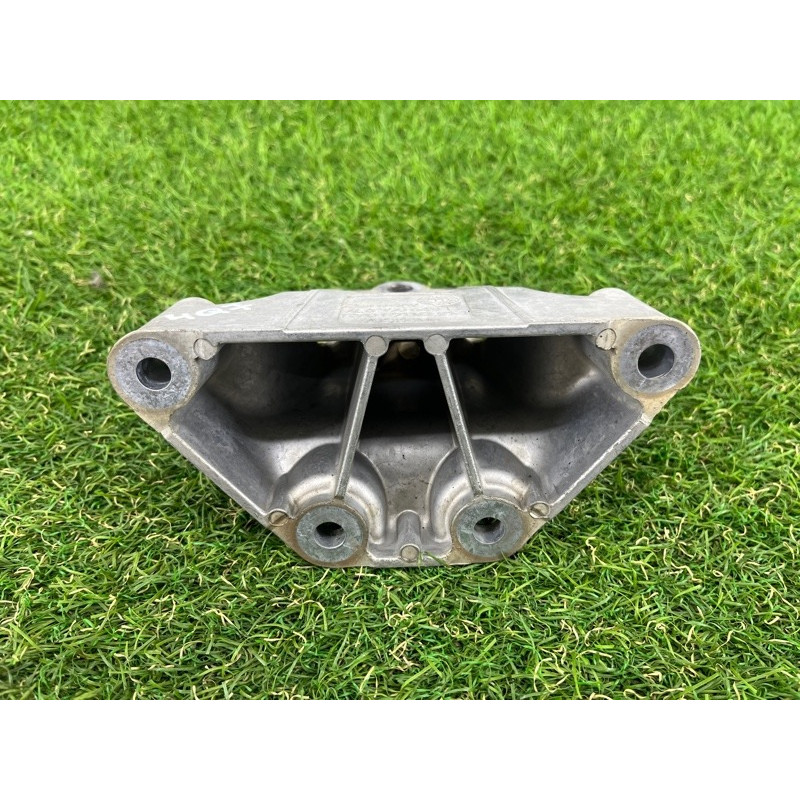 Кронштейн раздатки (трансмиссия) AUDI Q7 4L 2014 3.0 TFSi CTWB 7L0399649E