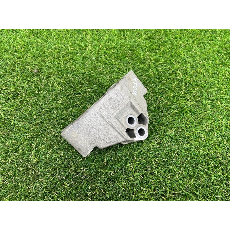 Кронштейн КПП (трансмиссия) Volkswagen Touareg NF 2011 3.6 7L8399649