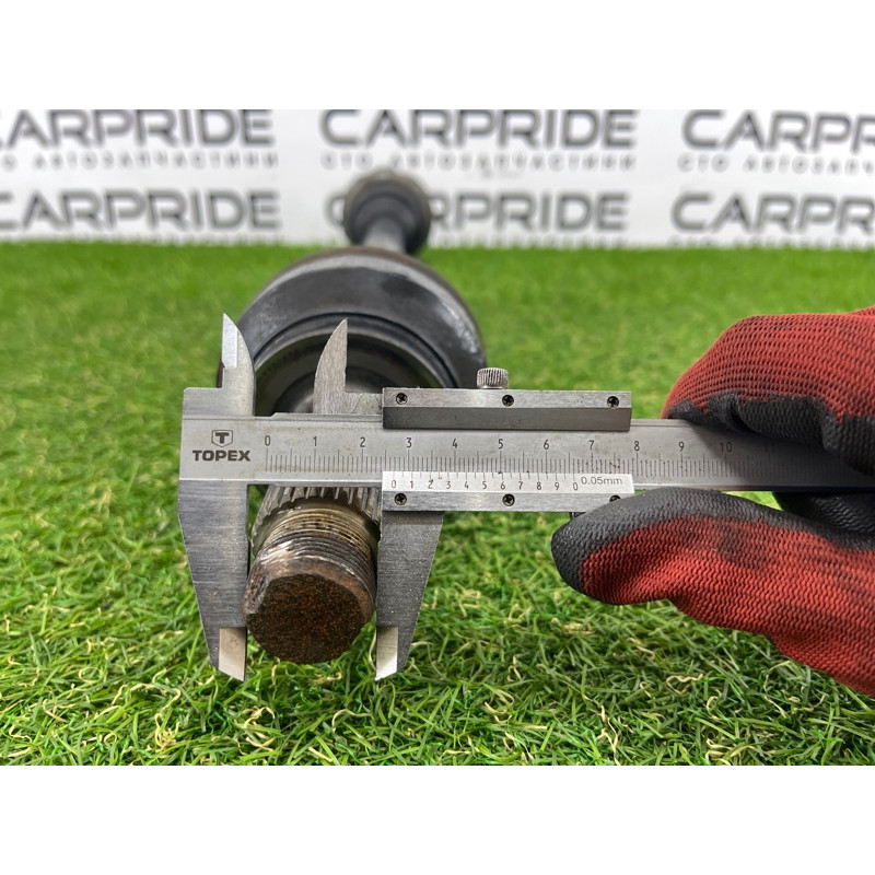 Привод (трансмиссия) BMW X5 E70 2012 3.0 N55 33208609838