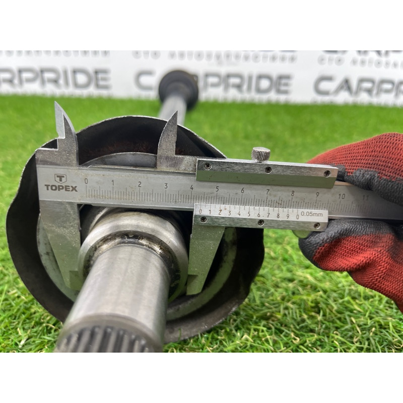 Привод (трансмиссия) BMW X5 E70 2012 3.0 N55 33208609838