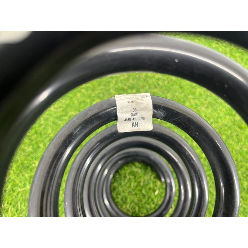 Пружина подвески (подвеска) AUDI Q7 4M 2017 3.0 TFSi CREC 4M0411105AN