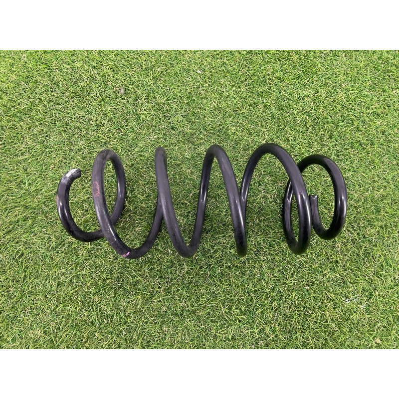 Пружина подвески (подвеска) Volkswagen Passat B7 2016 1.8 3C0411105B