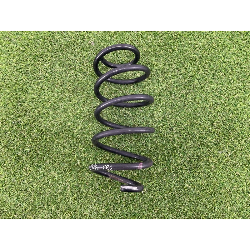 Пружина подвески (подвеска) Volkswagen Passat B7 2016 1.8 3C0411105B