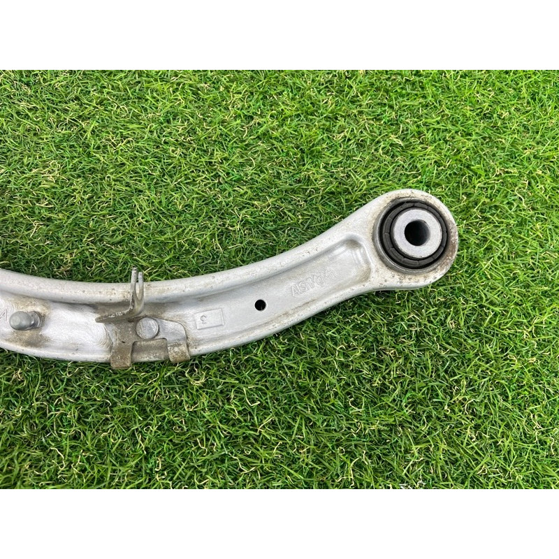 Рычаг підвіски (підвіска) Volkswagen Touareg NF 2012 3.0 7L0505323A