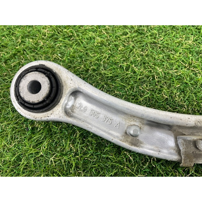 Рычаг підвіски (підвіска) Volkswagen Touareg NF 2012 3.0 7L0505323A