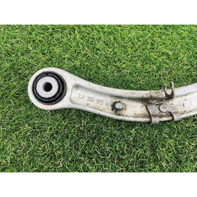 Рычаг подвески (подвеска) Volkswagen Touareg NF 2012 3.6 7L0505323A