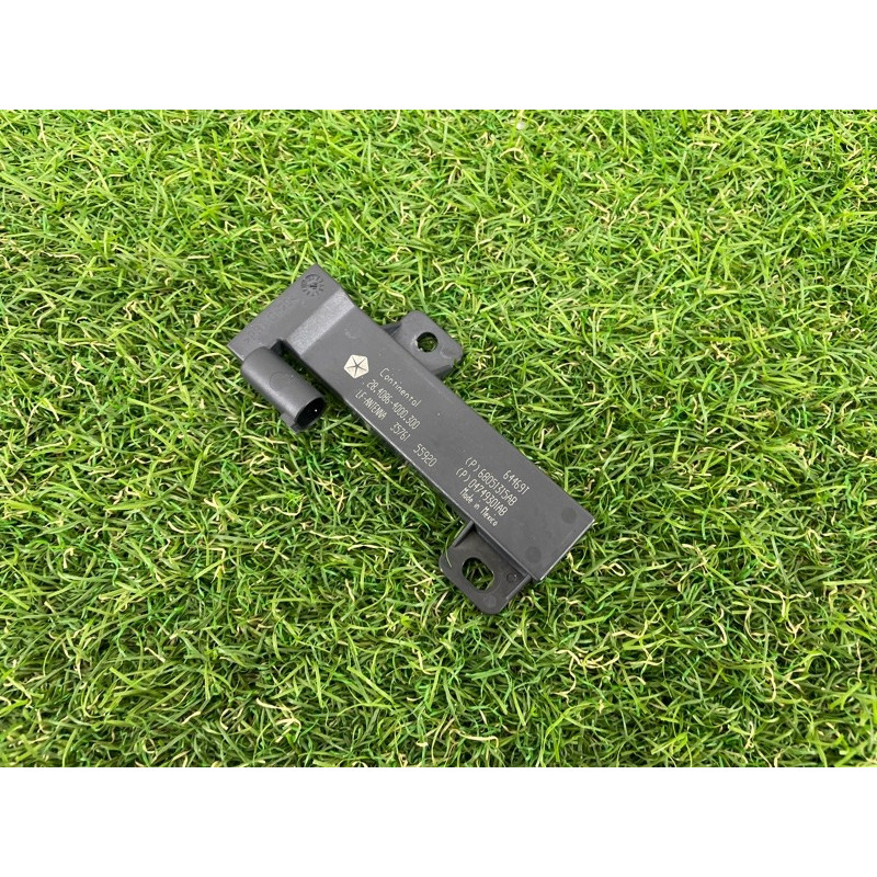 Антенна бесключевого доступа (электрика) Jeep Grand Cherokee WK2 2017 3.6 68051315AB