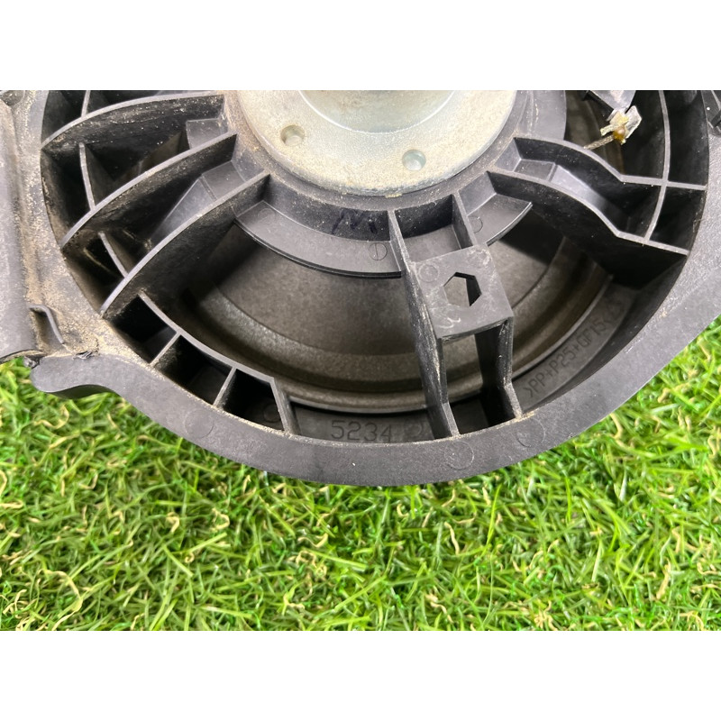 Динамик (электрика) CHEVROLET Cruze J300 2011 1.4 85126002