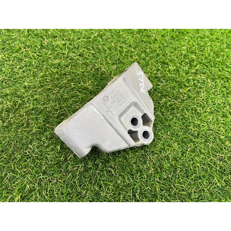 Кронштейн раздатки (трансмиссия) Volkswagen Touareg NF 2012 3.0 7L6399649D