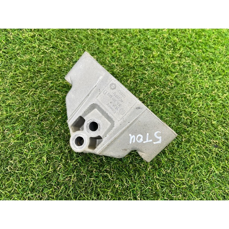 Кронштейн раздатки (трансмиссия) Volkswagen Touareg NF 2012 3.0 7L6399649D