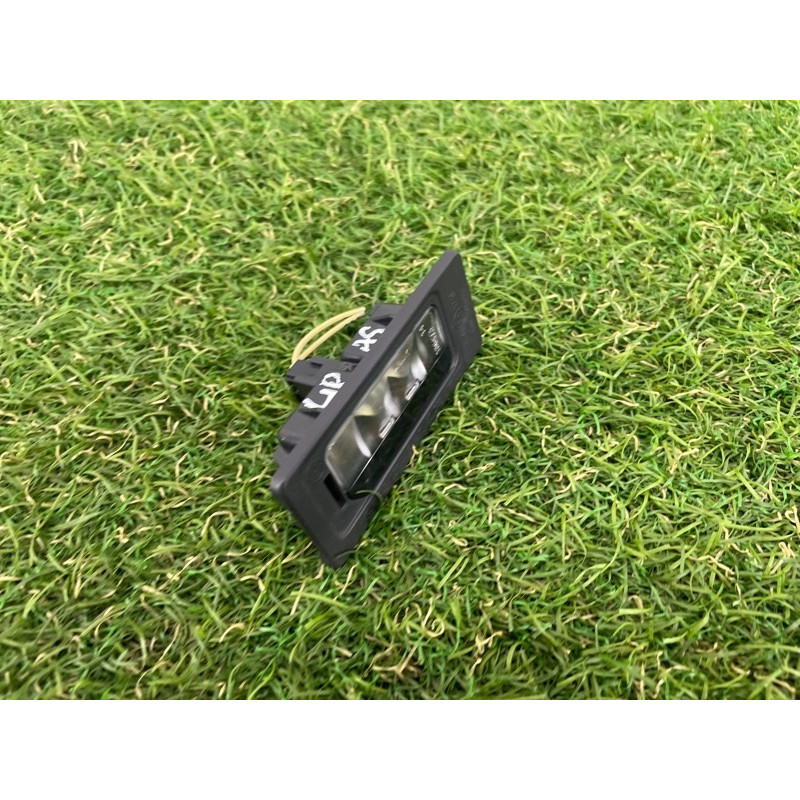 Плафон подсветки номера (оптика) Volkswagen Passat B7 2016 1.8 3AF943021A