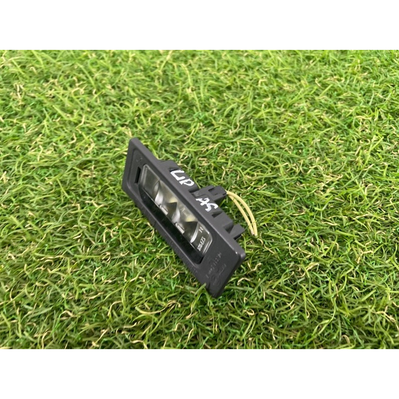 Плафон подсветки номера (оптика) Volkswagen Passat B7 2016 1.8 3AF943021A