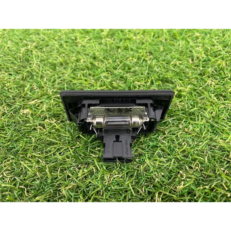 Плафон подсветки номера (оптика) AUDI A4 B8 2012 2.0 TFSI 8T0943021