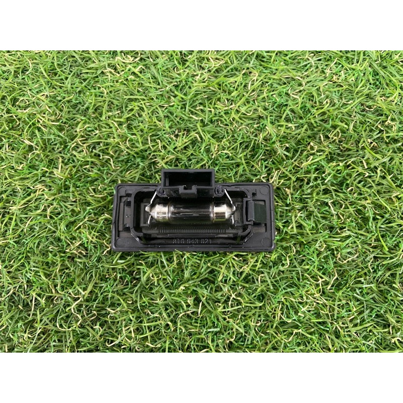 Плафон подсветки номера (оптика) AUDI A4 B8 2012 2.0 TFSI 8T0943021